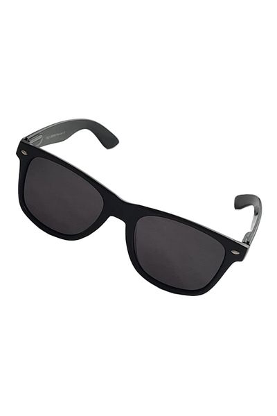 Globalport Retail Unisex Wayfarer sunglasses, polarized UV400, glossy black plastic frame, smoked lenses