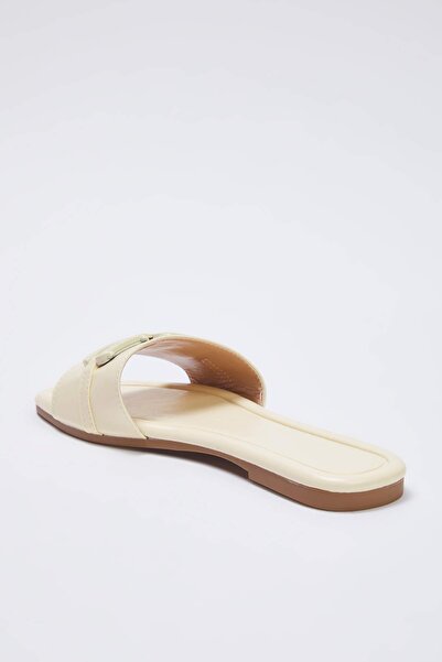 TRENDYOL SHOES Yellow Chain Detailed Women's Slippers Takss25Te00063