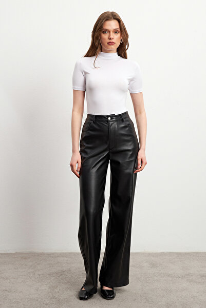 Ladima Γυναικεία λευκή κοντομάνικη μπλούζα