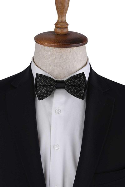 La Pescara Black Polka Dot Pattern Bow Tie P1969