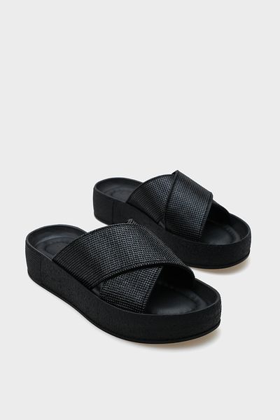 Capone Outfitters Maren Cross Stone Banded Stone Detaillierte Damenhausschuhe mit Keilabsatz