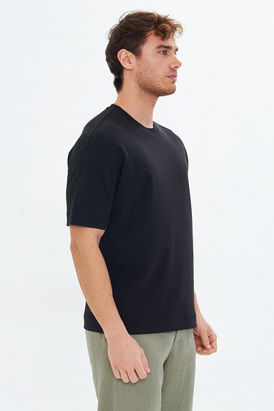 Whitefin Milan Black T-Shirt