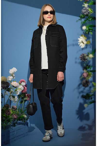 Fatma Atasoy Mom Black Jean