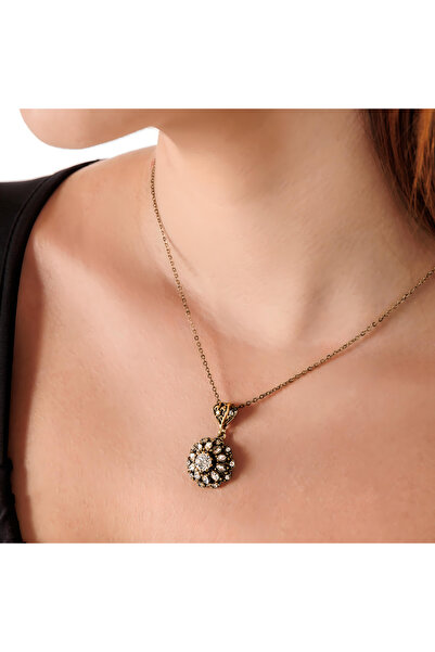 Atelier LEO Handmade Jewellery SULTAN TACI BAKIR EL YAPIMI KRİSTAL TAŞLI KARA...