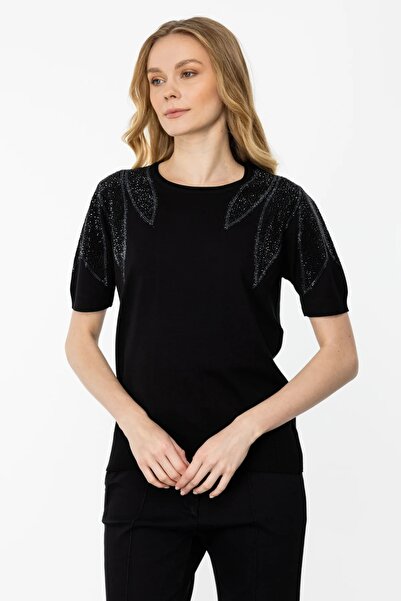 ON 37343 ONTEKS KISA KOL OMUZU TAŞLI BLUZ