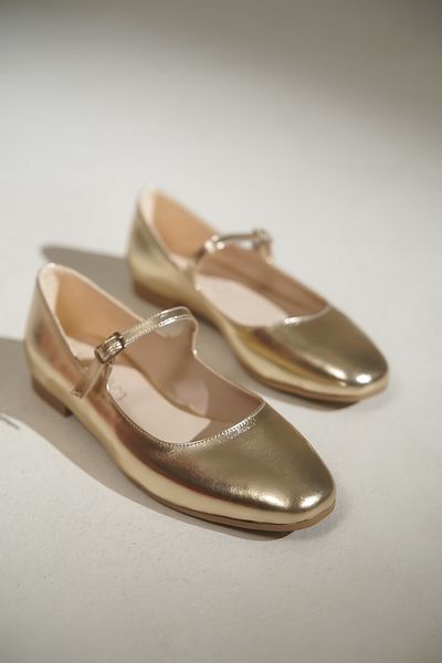 lovitto Women's Tape Buckle Detailed Leather Inside Gold Ballerinas