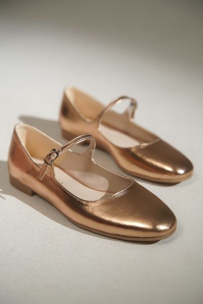 lovitto Women's Tape Buckle Detailed Leather Rose Ballerinas