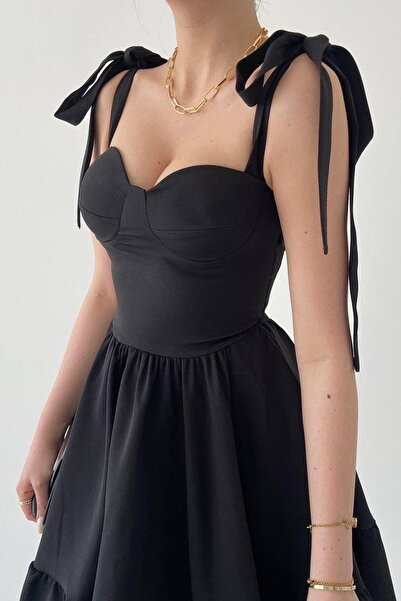bayansepeti Černé minišaty z tkaniny Atlas s vycpávkou na hrudi a zavazovacím popruhem 236