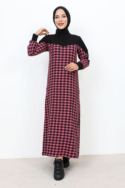 Tesettür Dünyası Φόρεμα με σχέδιο Houndstooth TSD231102 Ροζ