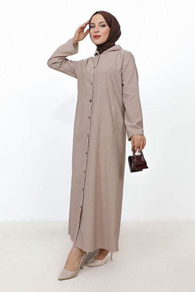 Tesettür Dünyası Długi płaszcz Ahsen zapinany na guziki TSD231206 taupe