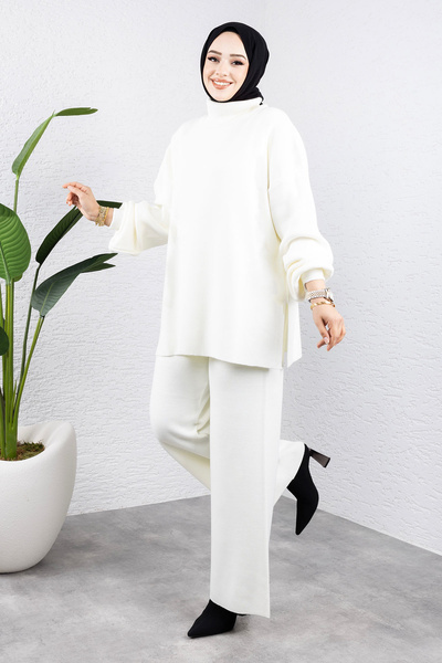 Tesettür Dünyası Σετ πλεκτό με λευκό μπαλόνι - TSD 240952