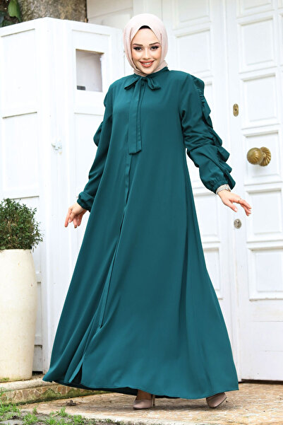 Tesettür Dünyası Ferace TSD cu guler cu volane și detaliu cravată240246 Benzină