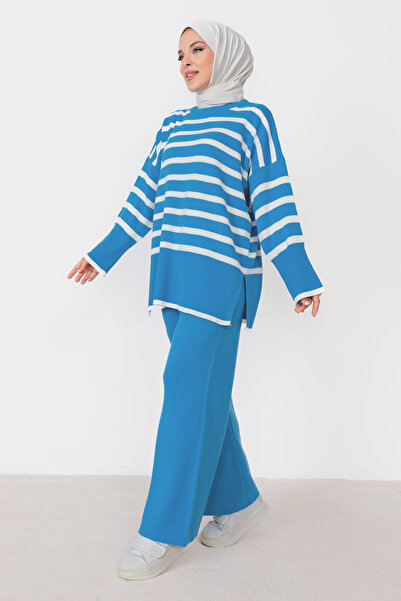 Tesettür Dünyası Ριγέ Λεπτομερής Πλεκτό Κοστούμι TSD230909 Μπλε