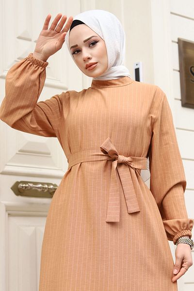 Tesettür Dünyası Tan Hijab φόρεμα - Κυρίαρχος γιακάς και ζωσμένη μέση Tsd 240313