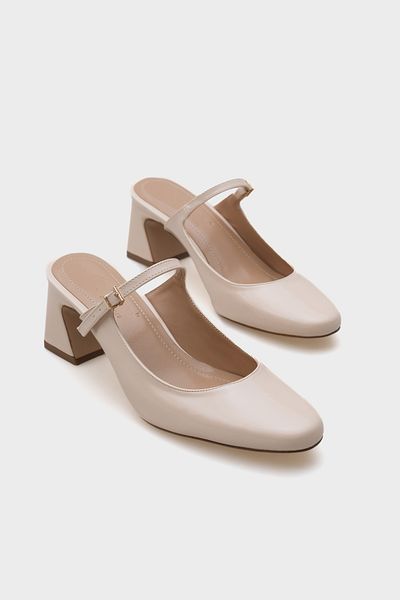 Capone Outfitters Closed Toe Medium Heeled Women's Slippers - Banded