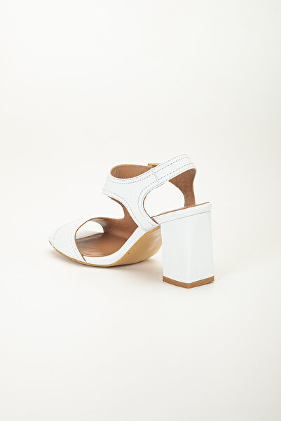 Pier Vino Hakiki Deri Beyaz Kalın Ökçeli Kare Kalıp Kadın Şık Rahat Konforlu Ayakkabı Ökçe Boyu 8cm