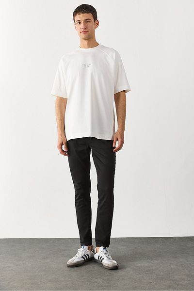 VENA Μπλούζα T-Shirt Κανονικής Εφαρμογής με Σχέδιο Ονομασίας - Ελεφαντόδοντο