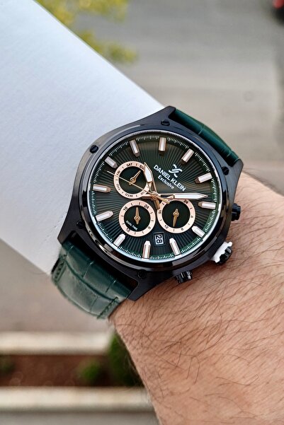 Daniel Klein Kasası Siyah Kordobu Yeşil Renk İç Göstergeleri Aktif Erkek Kol Saati