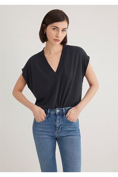 Mavi Μαύρο μπλουζάκι Lux Touch Tencel V-Neck - Regular Fit 1612250 -900