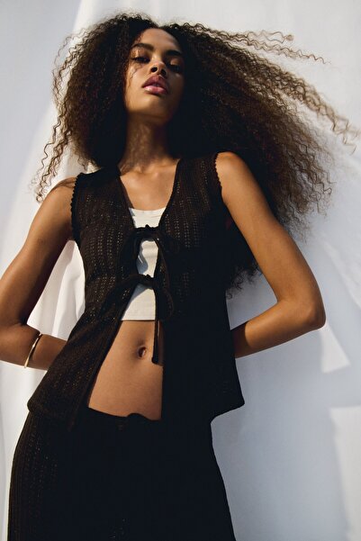 H&M Önü Bağcıklı Triko Üst