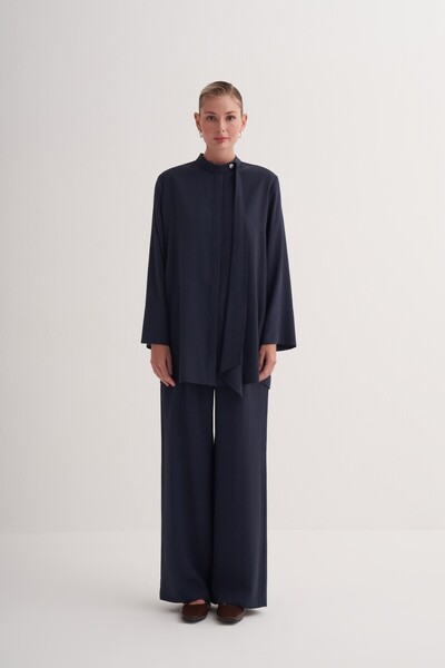 Zesyna Lacivert Rahat Kalıp Geniş Kollu Fular Yaka Gömlek