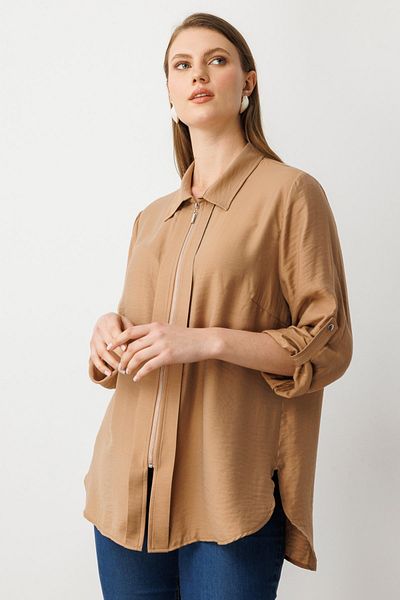 Mi Pret a Porter Eyelash Front Zipper Three Quarter Sleeve Blouse