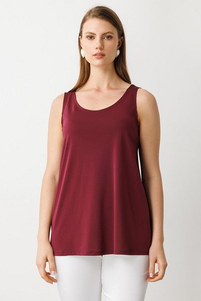 Mi Pret a Porter Mi Zero Sleeve Round Neck Tank Top