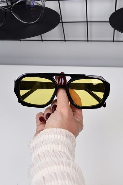LOOKUP Sunglasses Uv400 Protection Unisex Model Women Men with Case and Cleaning Cloth Gift