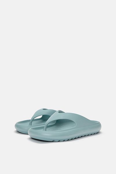 Pull & Bear Rubberised sandals