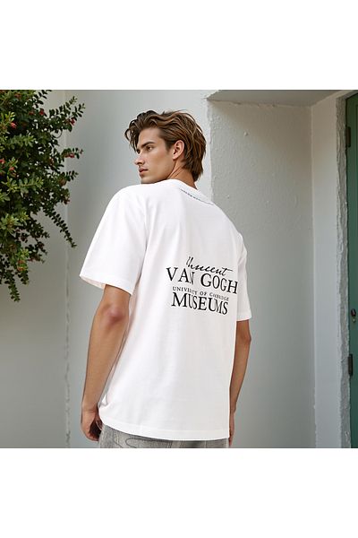 FAV Graphic Print T-shirt with Crew Neck
