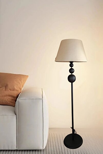 Ömür Avize roma siyah ayak konik başlıklı lambader