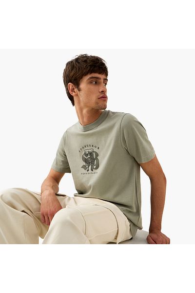 FAV Spongebob Square Pants Print T-shirt with Crew Neck