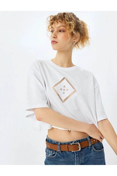 Koton Embroidery Detailed Crop Ecru Women's T-Shirt 5Sal10250Ik