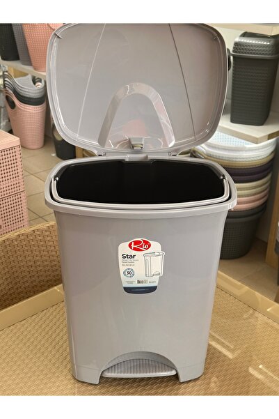 LeesHome 30 Lt Pedal Plastic Trash Can with Gray Inner Bucket