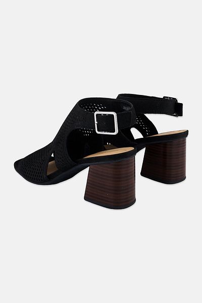 CLARKS صندل Siara 65 Flow نسائي بمقاس قياسي وإبزيم قابل للتعديل، أسود