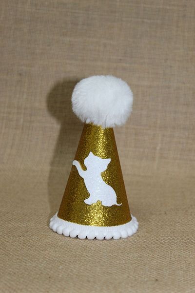 asöy Cat Birthday Party Hat Cat Party Gold Eva Elastic Hat Diameter 7.5 Size 13 cm White Pompom