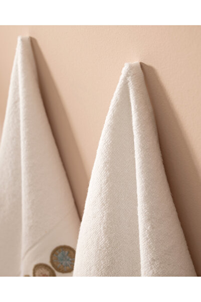 Madame Coco Терсет з вишивкою, 100% бавовна, 2 рушники для рук - білий - 30x45 см