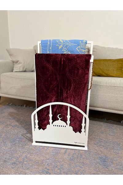 lyla concept Safa Premium Front Protected Prayer Rug Hanger, Prayer Rug Holder