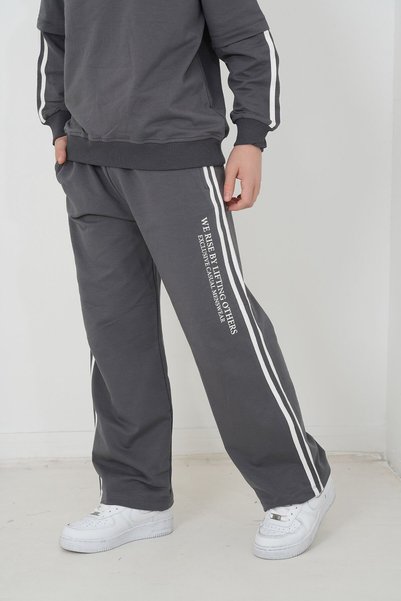HayKids Boy's Two Thread Fabric Crew Neck Printed Tracksuit Set