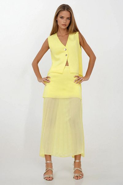 VAGGON Women's Yellow Buttoned Vest and Pleated Design Skirt Knitwear Set Vs00260
