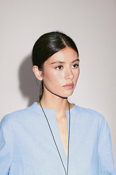 Massimo Dutti Dikiş detaylı keten karışımlı bluz