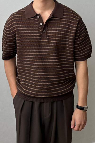 Tarz Cool Ανδρικό πλεκτό μπλουζάκι με κανονική εφαρμογή με καφέ ριγέ κουμπιά
