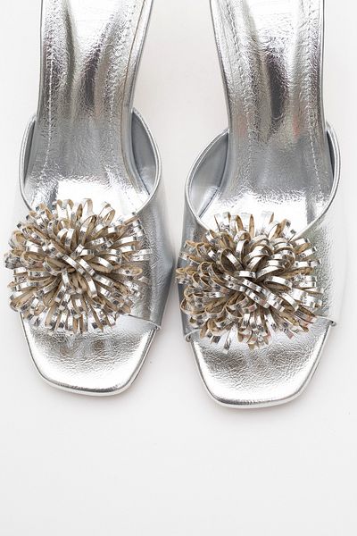 LuviShoes Shana Silver Floral Women's Thin Heeled Slippers