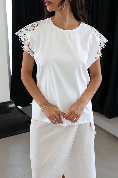 Özge Özgenç Lace Sleeve Blouse