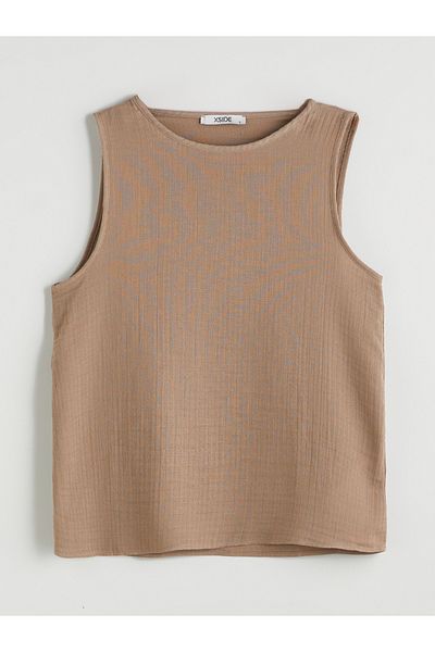 LC Waikiki Crew Neck Muslin Blouse