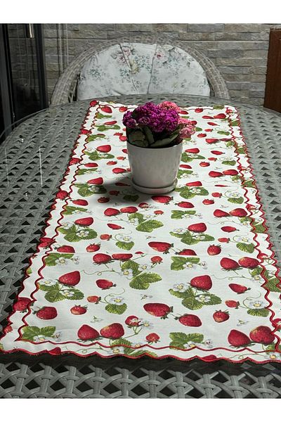 İNCİ ÇEYİZ 1 Piece Strawberry Patterned Double Wrap Embroidered Runner Garden Balcony Decoration on Linen