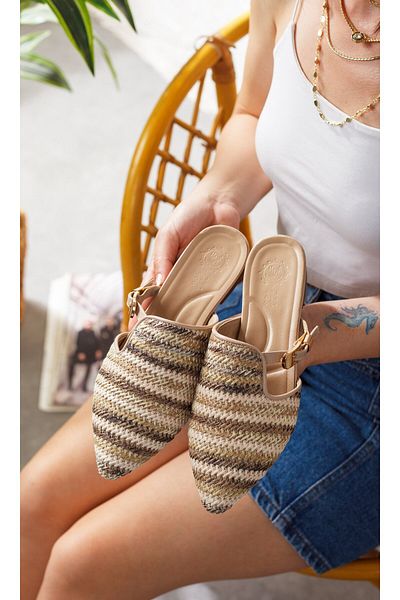 Adım Adım Women's Straw Knitted Closed Front Flat Slippers