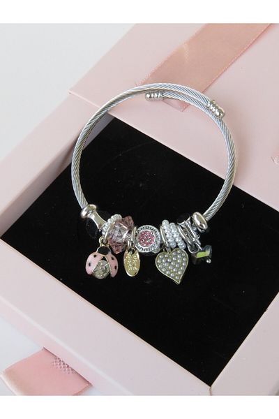 MAHLA Bracelet, Adjustable Stylish Design
