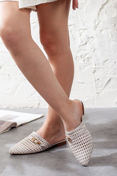 Adım Adım Women's Knitted Detail Closed Front Flat Slippers