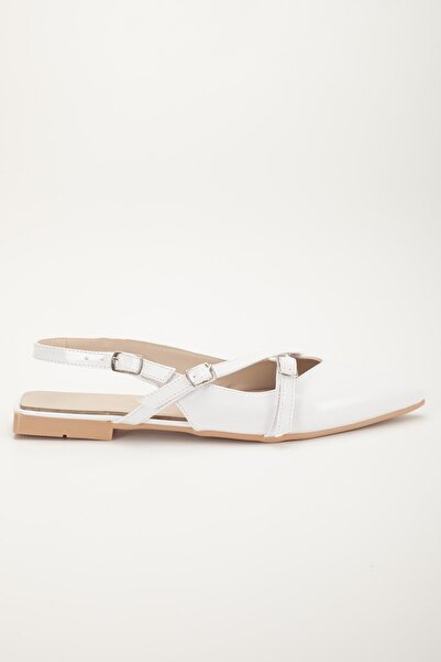 Dilimler Ayakkabı Badın Babet White Patent Leather Cross Strap Open Back Pointed